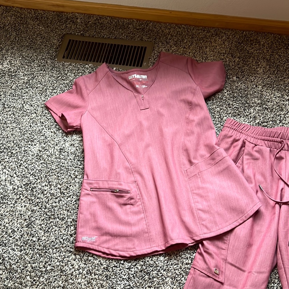 Grey’s Anatomy scrub sets